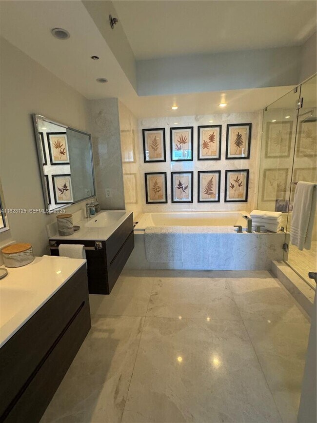 Building Photo - 1830 S Ocean Dr