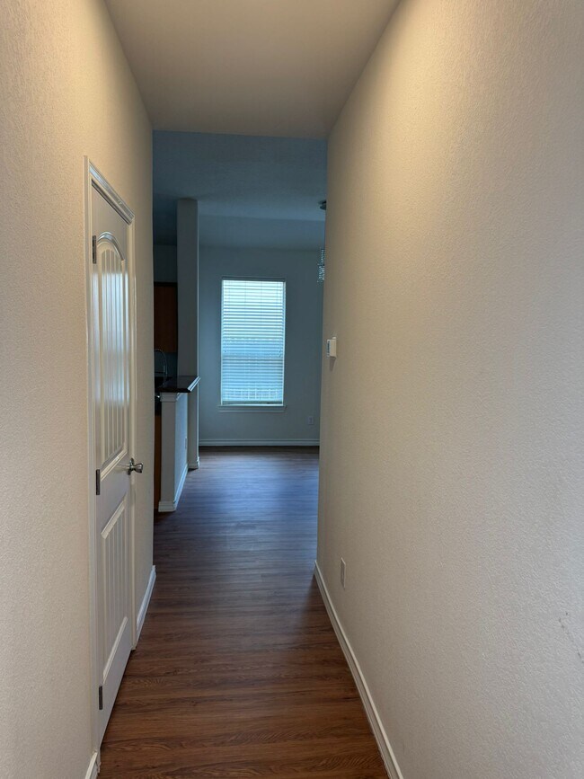 Building Photo - 3984 Ridge Trail