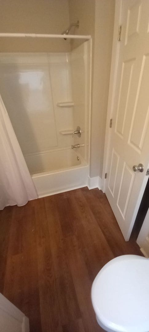 Building Photo - Recently Remodeled 2-Bedroom, 2-Bathroom Home – $1,100/Month - Accepting Section 8