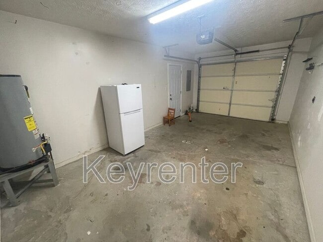 Building Photo - 107 Miranda Way