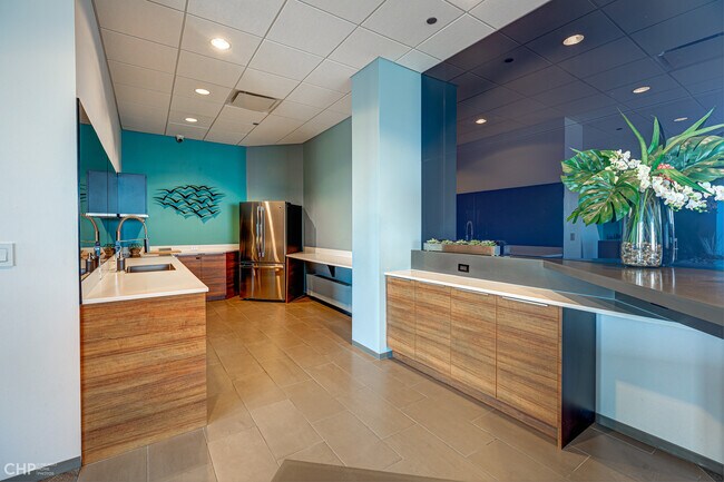 Building Photo - 3660 N Lake Shore Dr