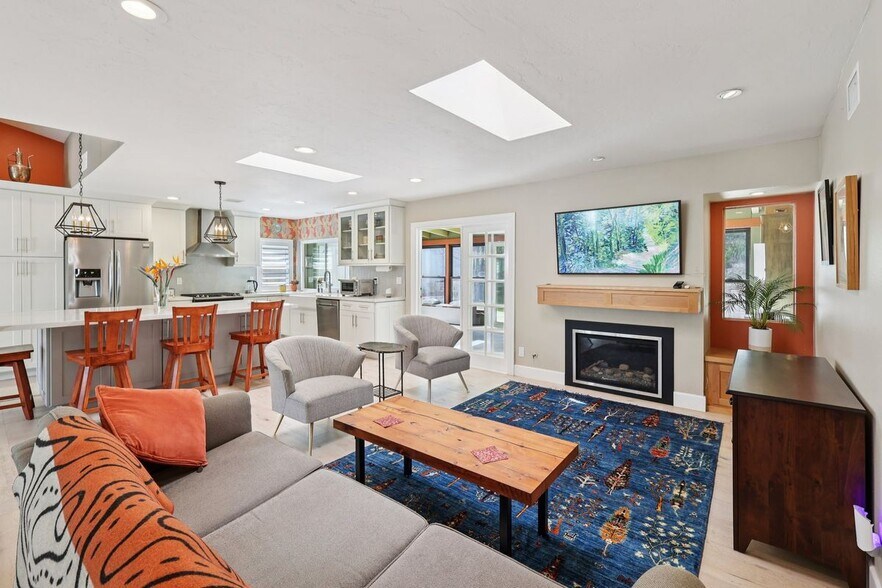 Building Photo - 1767 Woodbine Pl