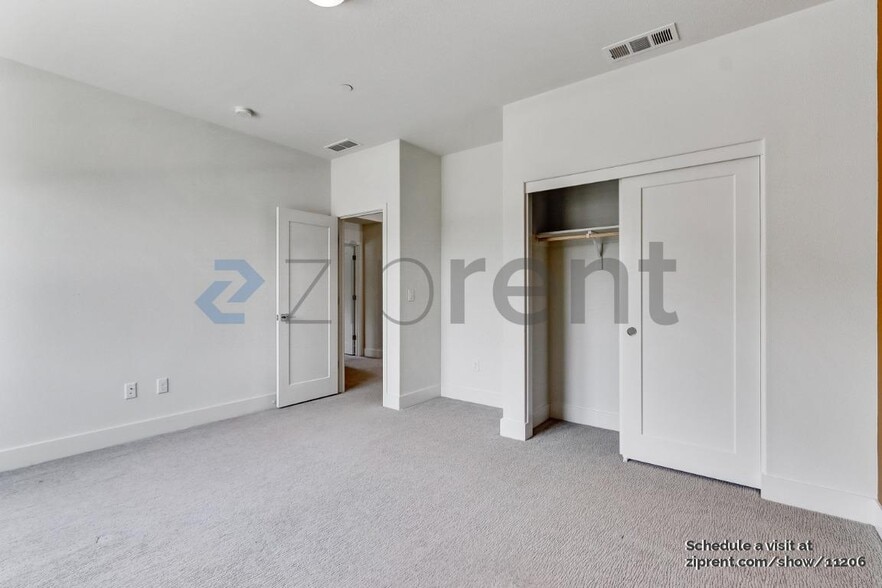 Building Photo - 7150 Kirigin Way