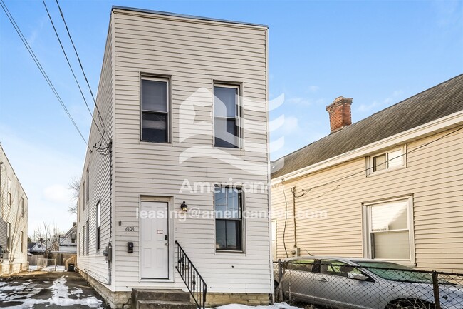 Primary Photo - 6104 Chestnut St