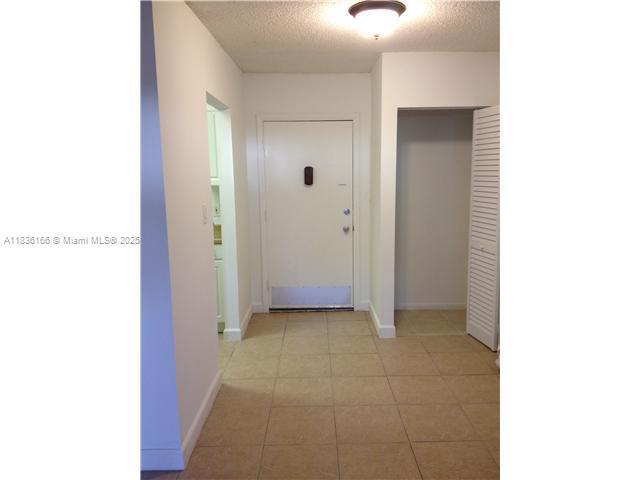 Building Photo - 13714 SW 90th Ave
