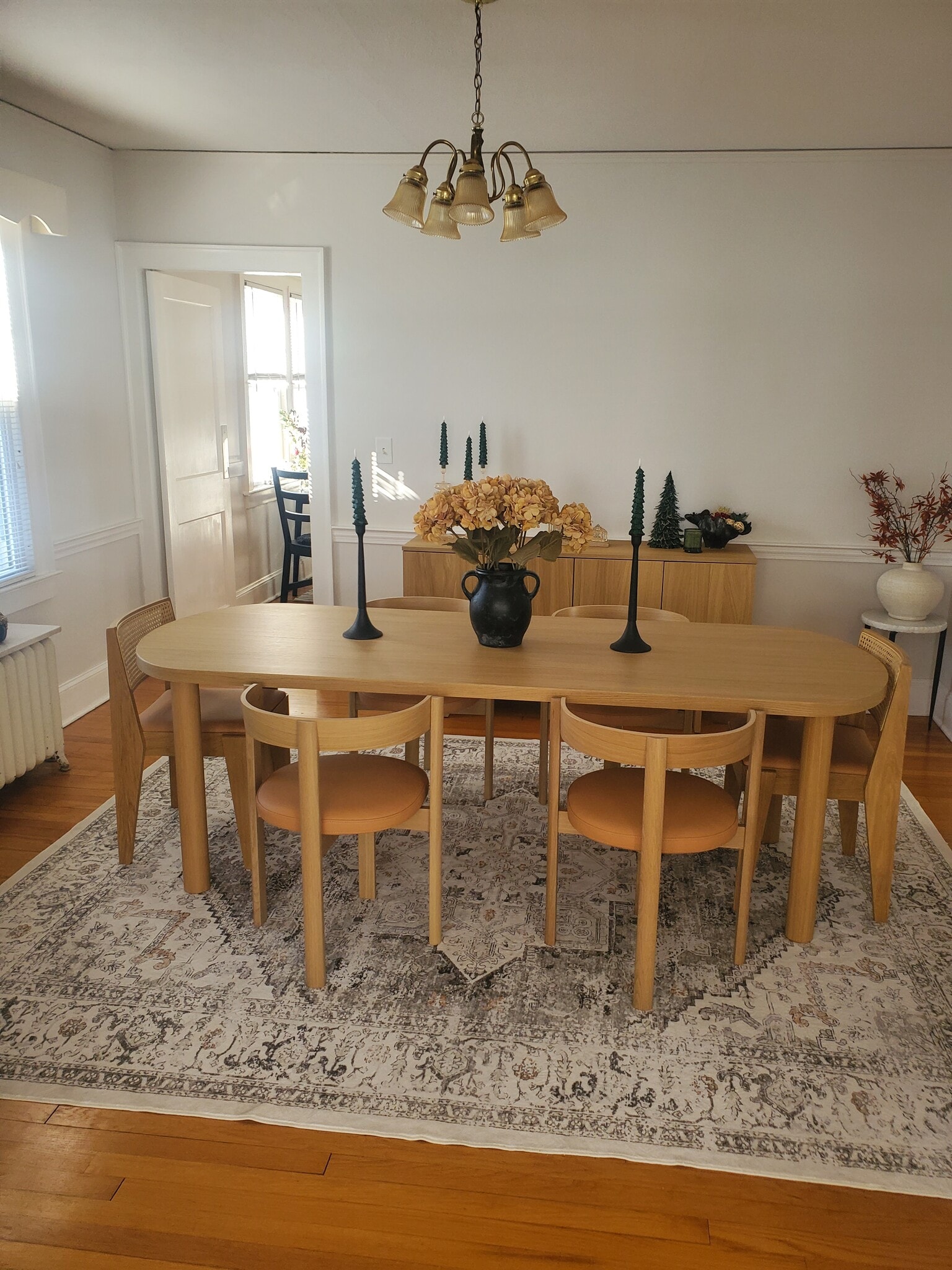 Dining room. Doorway to kitchen on left. - 1416 Boulevard