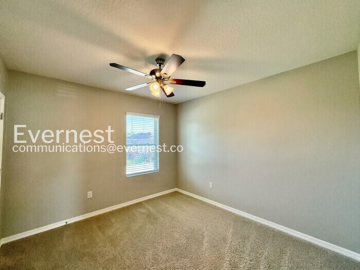 Building Photo - 1630 Spray Terrace