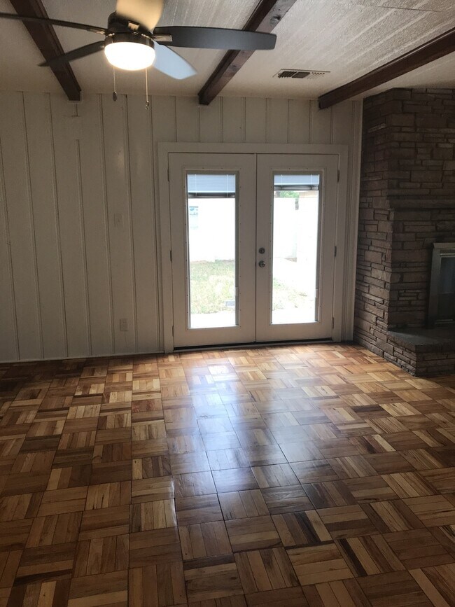 Building Photo - 2308 14th St