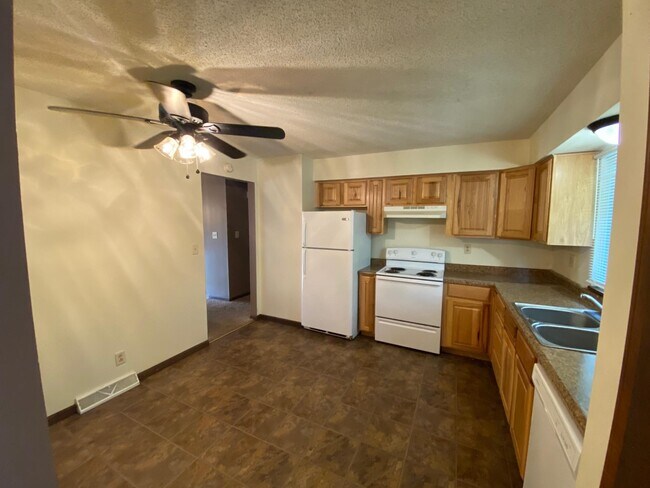 Building Photo - 1762 S El Centro Ct