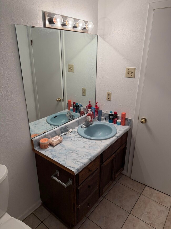 Building Photo - 204 Northpoint Dr