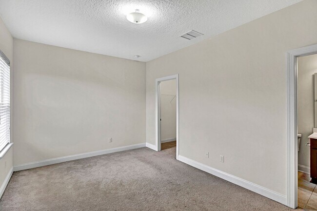 Building Photo - $3,995 Modern 4 Bedroom 3 Bath Gated House in Nocatee. Bonus Office. Amenities. Loft. Pet Friendl...