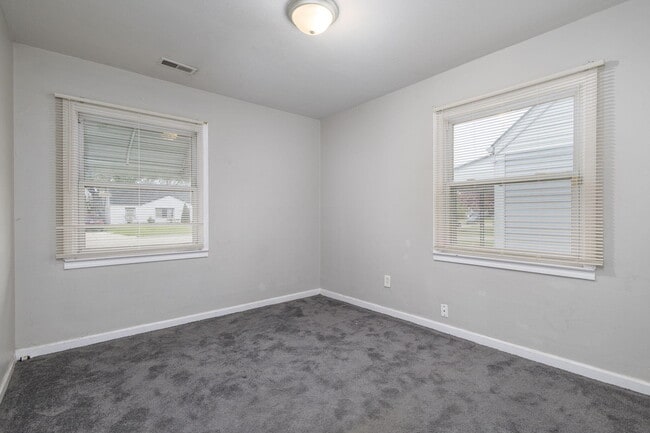 Building Photo - 22778 Almond Ave