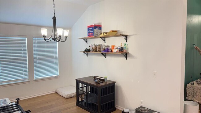 Building Photo - 701 Caladium Dr