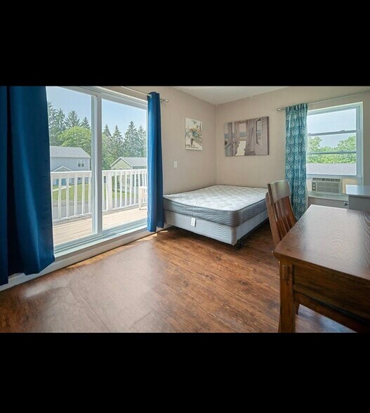 Building Photo - 121 Birdseye View Dr