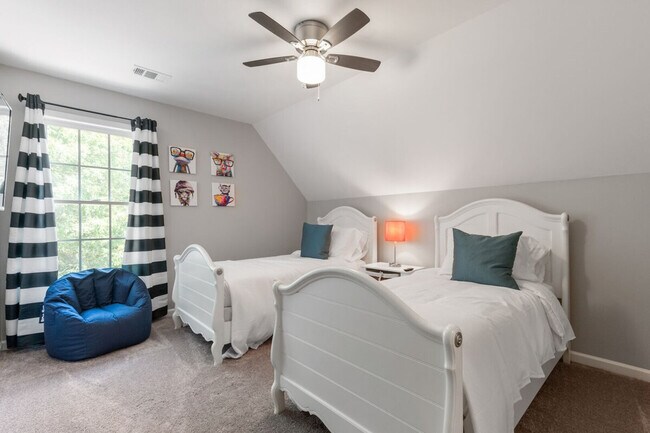 Building Photo - 535 Douthit Ferry Rd