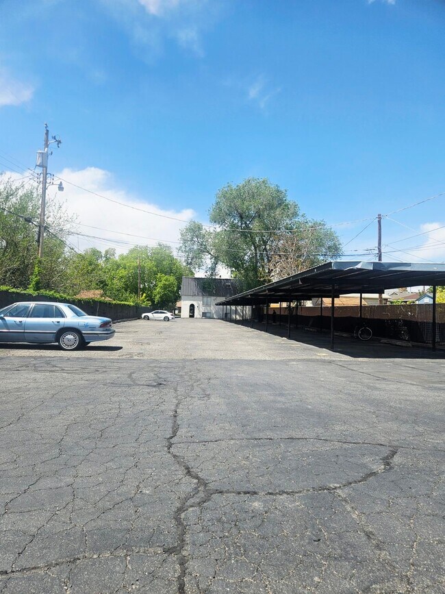 Building Photo - 2457 S 300 E