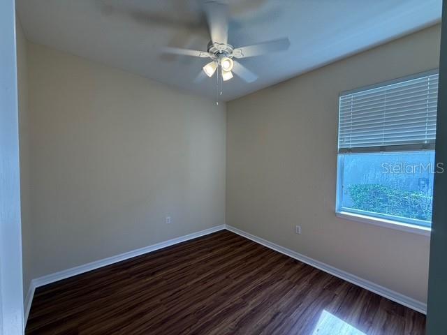 Building Photo - 1823 Scarlett Ave