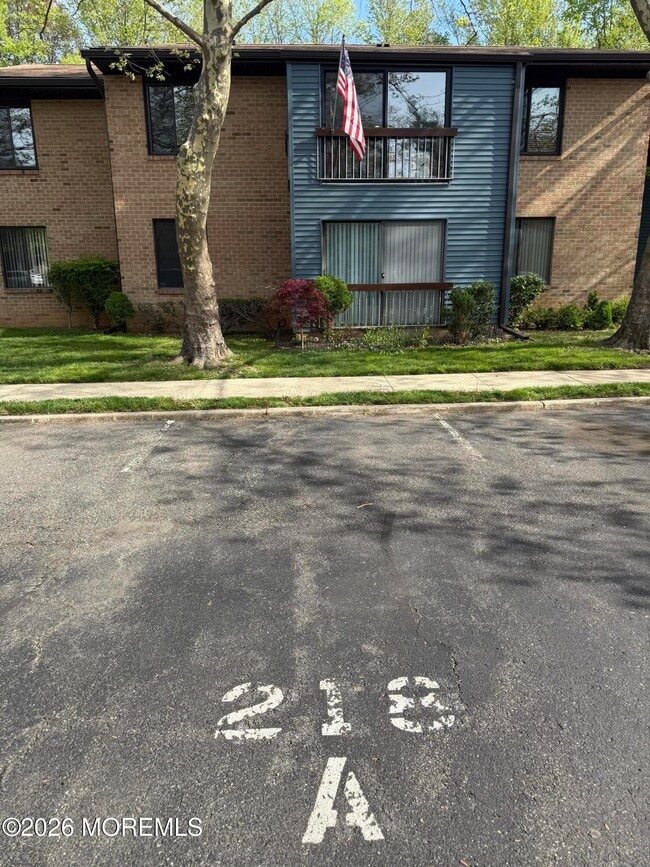 Building Photo - 218 Medford Ct