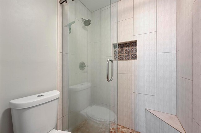 Building Photo - 9209 Rock Way Dr