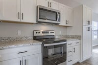 Building Photo - 20855 R Ct