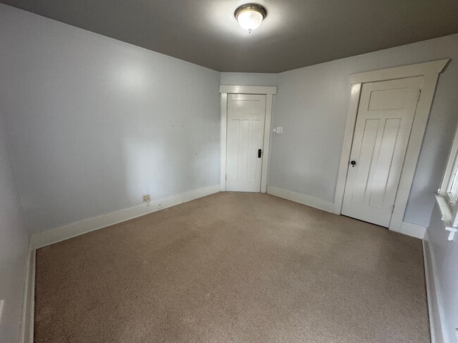 Building Photo - 6247 31st Ave NE