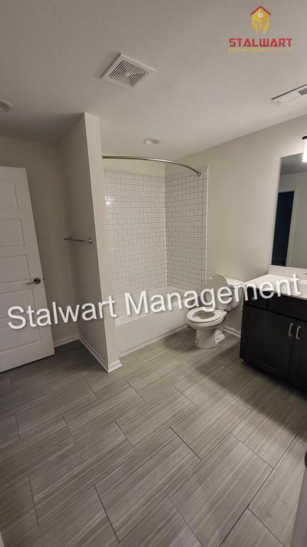 Building Photo - 15824 Riley St