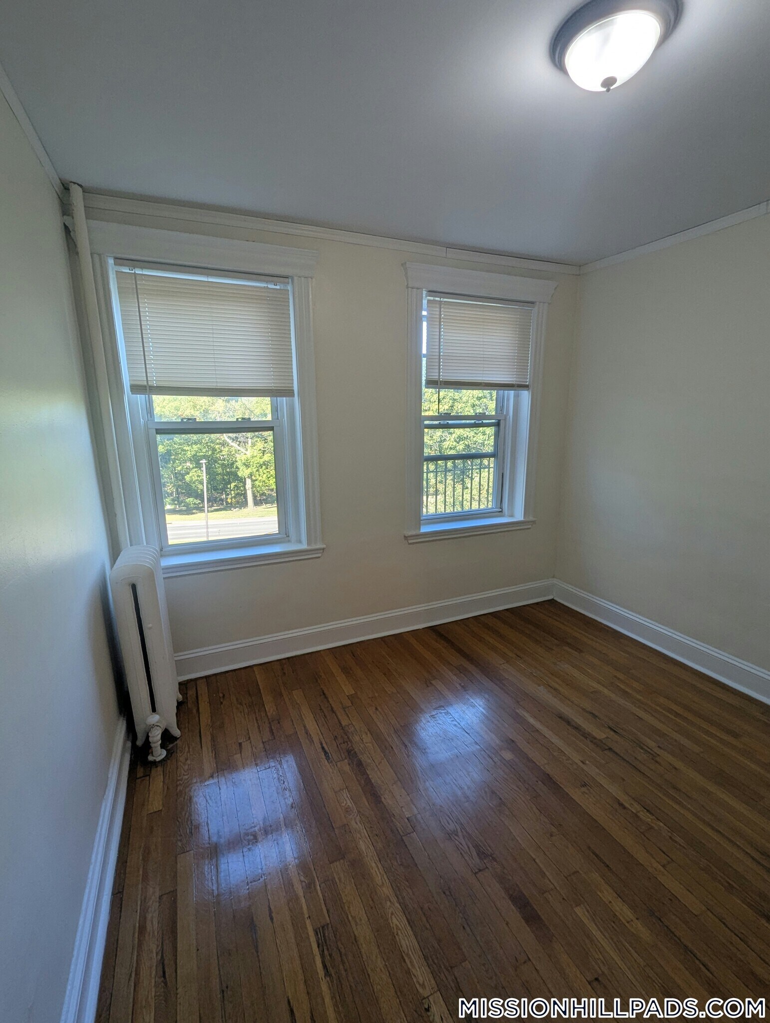 Building Photo - 360 Riverway