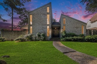 Building Photo - 4334 Lake Grove Dr