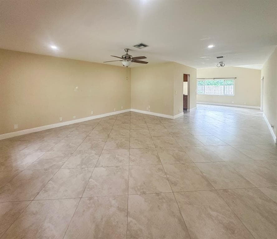 Building Photo - 1386 Fulmar Dr