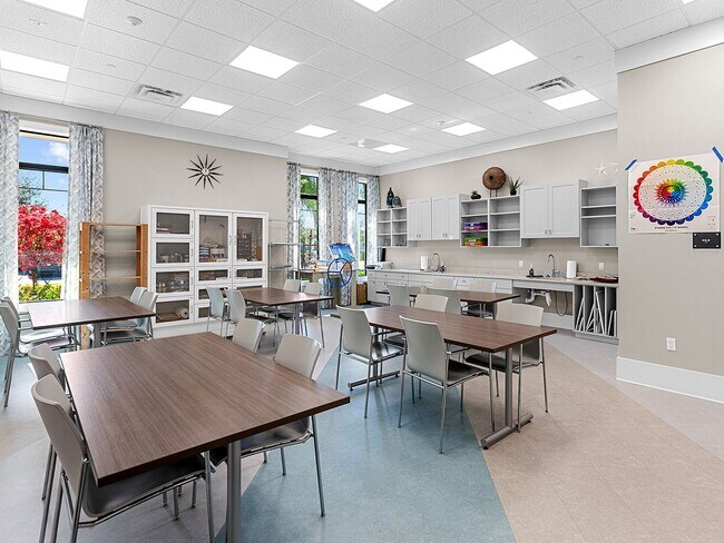 Building Photo - **25% OFF FIRST MONTHS RENT IF YOU OCCUPY ...