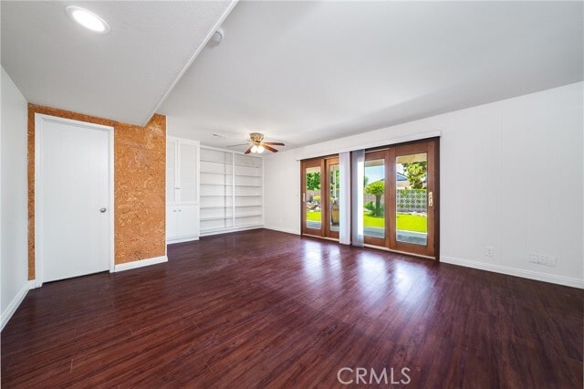 Building Photo - 1530 Elmsford Ave