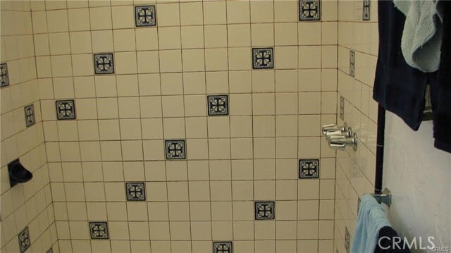 Building Photo - 324 Ximeno Ave