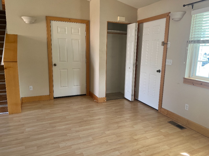 Building Photo - 2515 Lily Dr