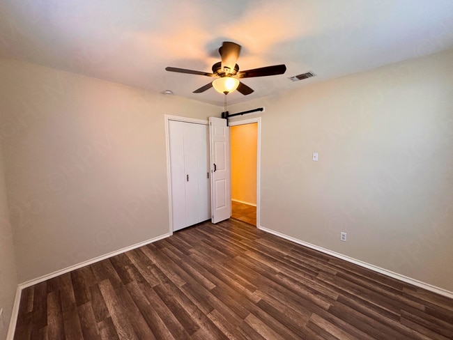 Building Photo - 514 Fossel Pass St