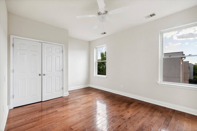 Building Photo - 1906 N 18th St