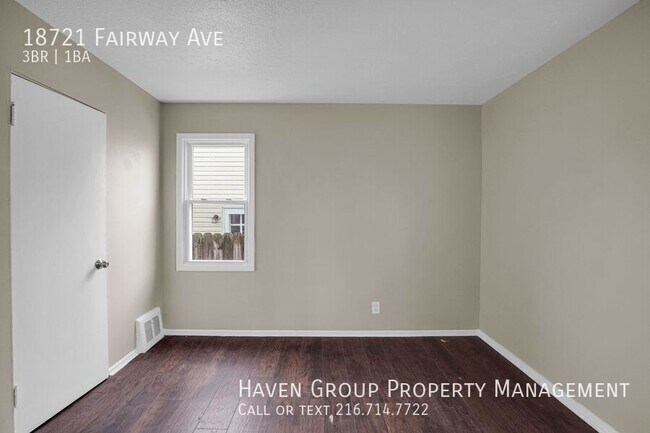Building Photo - 18721 Fairway Ave