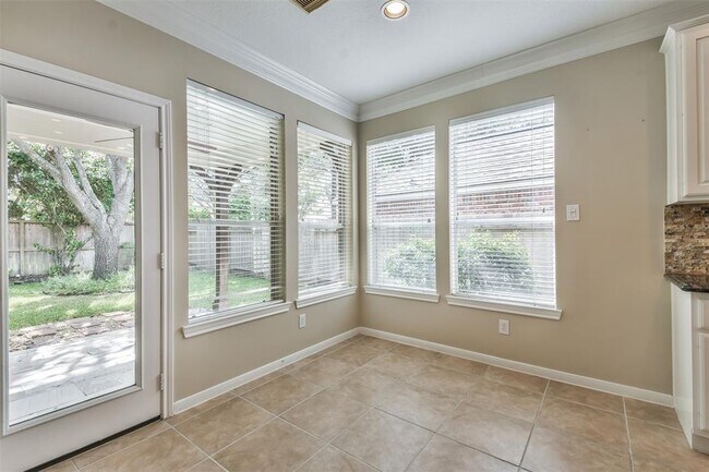 Building Photo - 24031 Bonnamere Ln