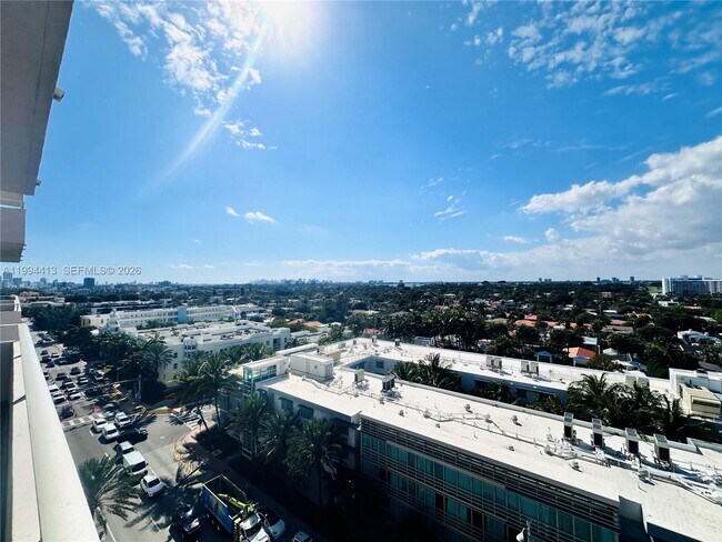 Building Photo - 9225 Collins Ave