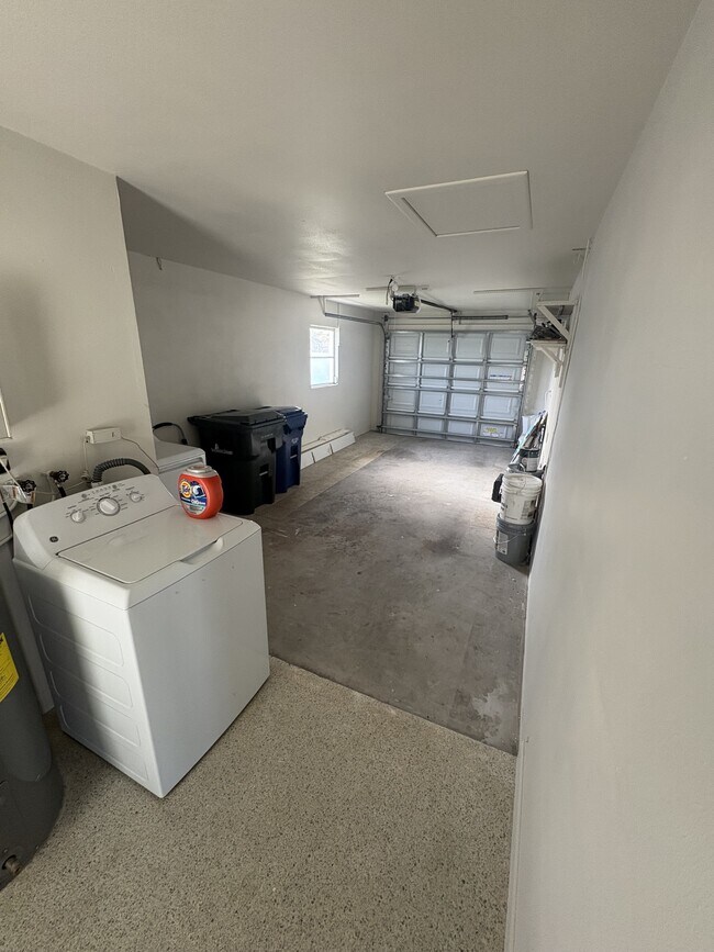 Building Photo - 108 Charles Dr