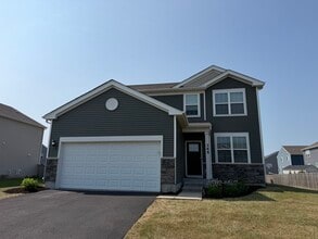Building Photo - 345 Hemlock Ln