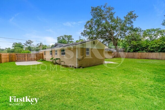 Building Photo - 1270 Arbor Cir