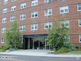 Building Photo - 140 Grove St