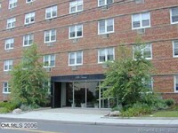 Building Photo - 140 Grove St