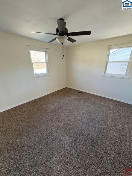 Building Photo - 445 Rockwood Dr