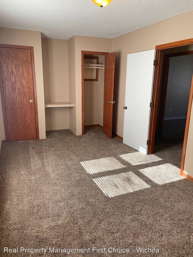 Building Photo - 3 br, 2 bath House - 548 N Volutsia St