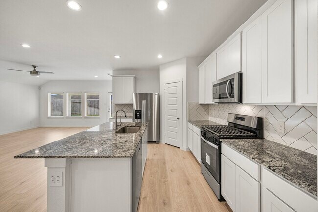 Building Photo - 2732 Misty Elm Ln