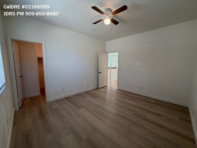 Building Photo - Eastvale 4 Bedroom Condo