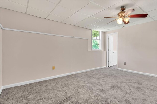 Building Photo - 826 Grindstone Ct