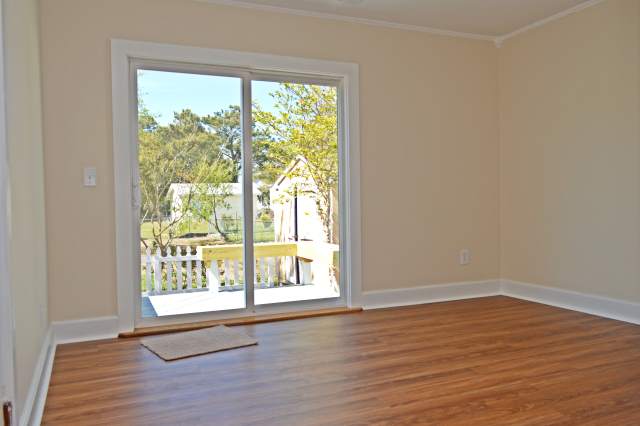 Dining Room - 901 Live Oak St