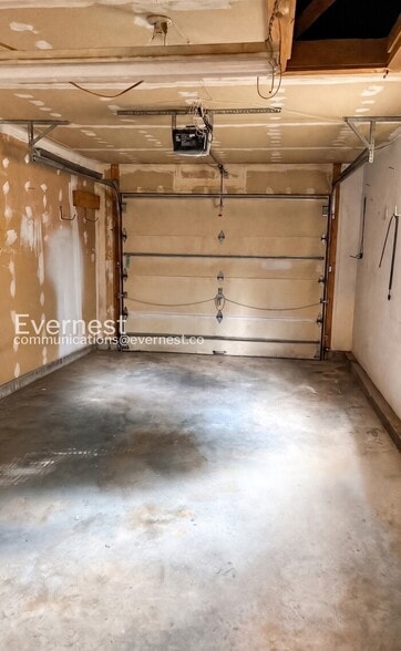 Building Photo - 1116 Juniper Ct